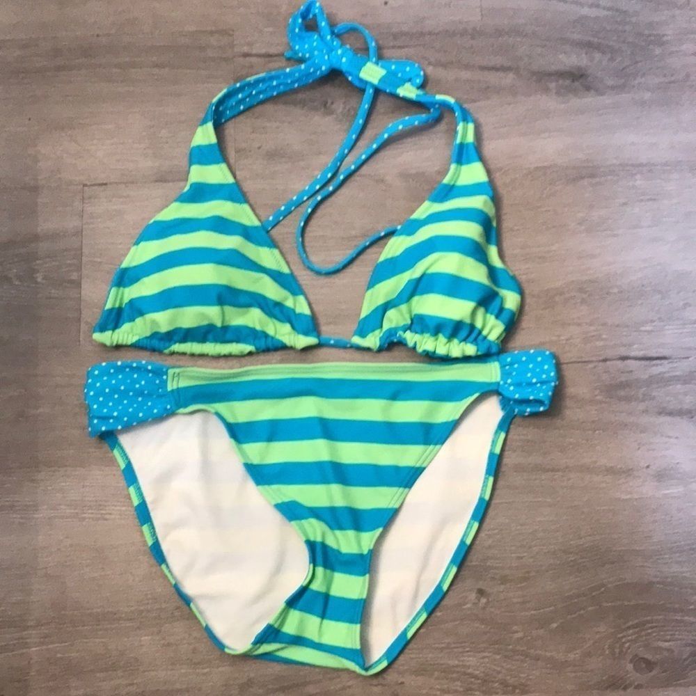 Bikini With Reversible Top